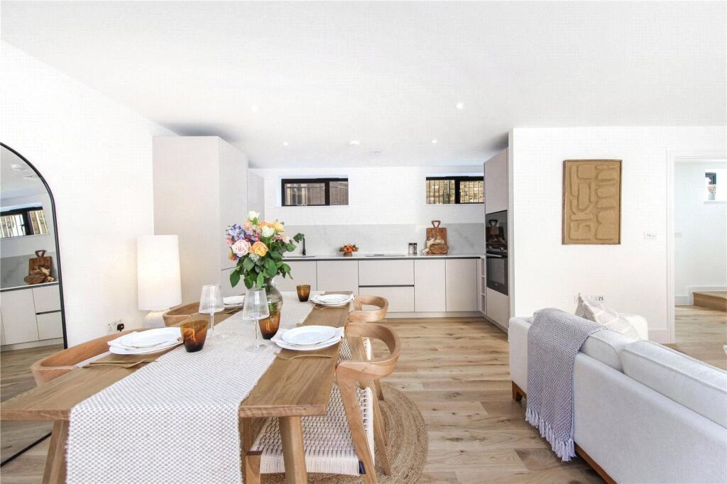 House in London - View 4