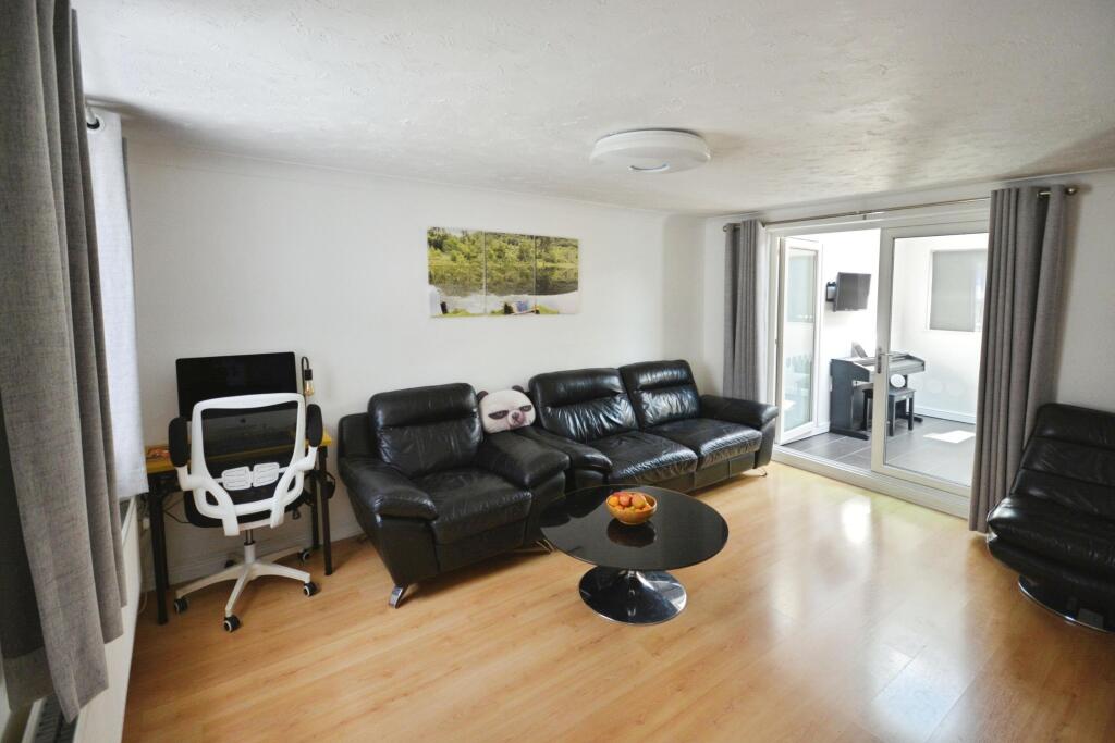 Additional image 6 of Travellers Lane, Hatfield, AL10