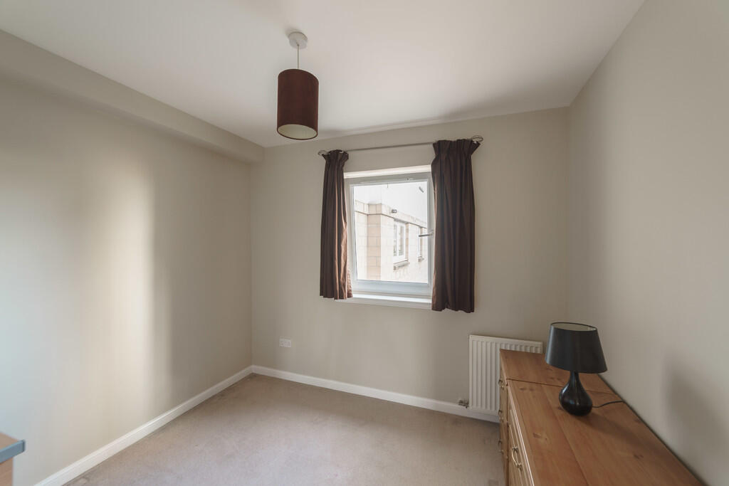 Apartment in Aberdeen, Rosemount, Rosemount and Mile End - View 5
