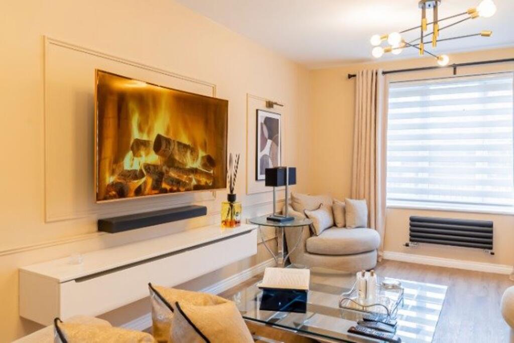 Additional image 8 of Short Let -  Great Barr, Birmingham- P4500