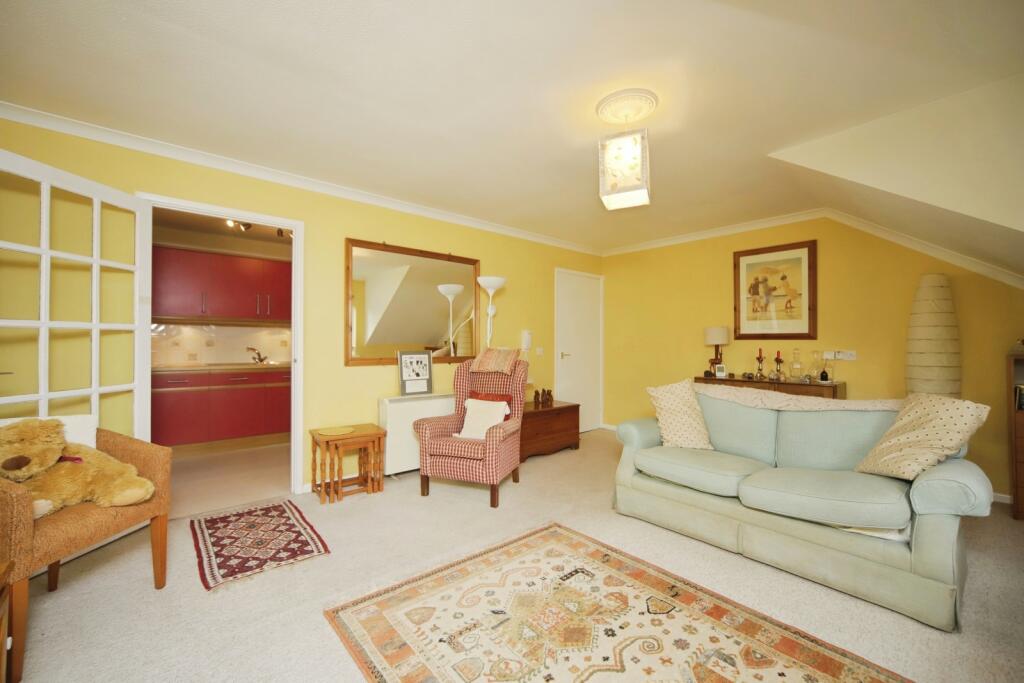Apartment in Taunton - View 4
