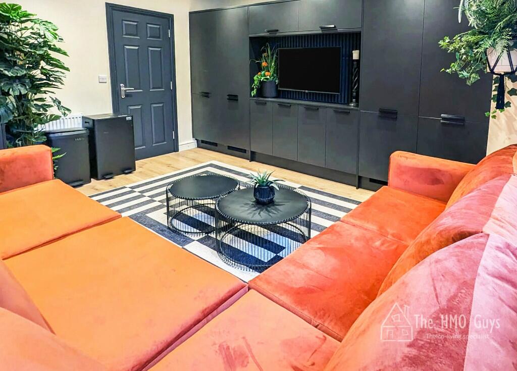 Main image of property: St. Petersgate, Stockport, Greater Manchester, SK1