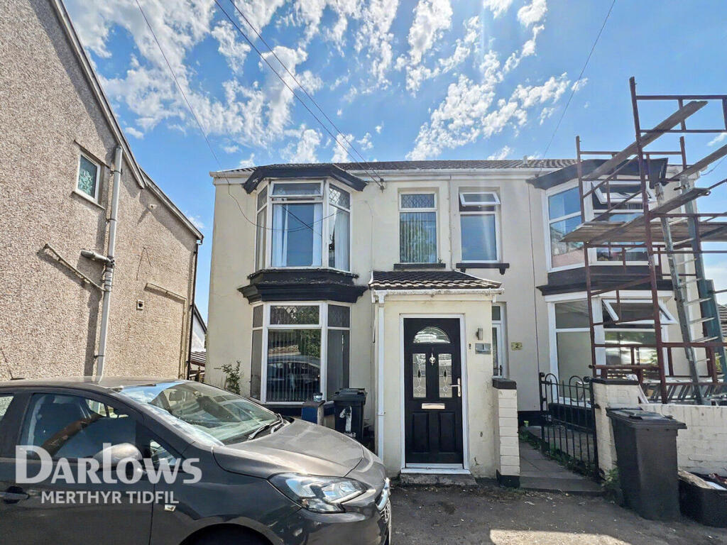 3-bed semi-detached on Pontycapel Road, Merthyr Tydfil, £170,000