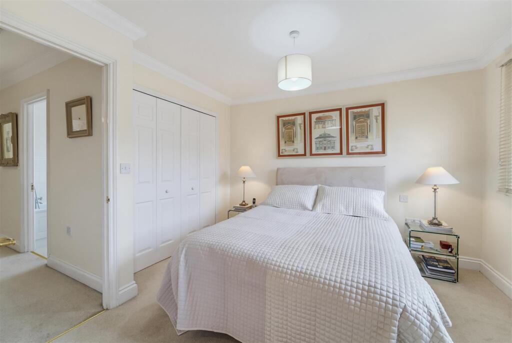 Little Common Lane, Bletchingley, Redhill - View 4