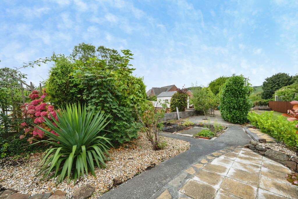 House in Swansea, Pembrey and Burry Port Town - View 2