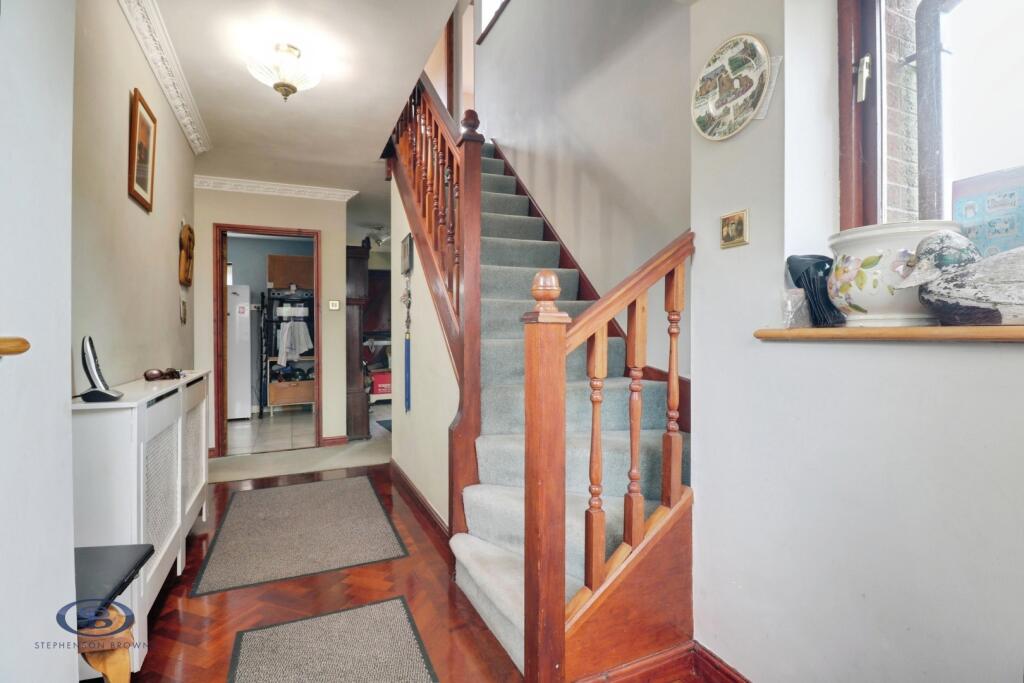 House in Newcastle-under-Lyme, Kidsgrove - More