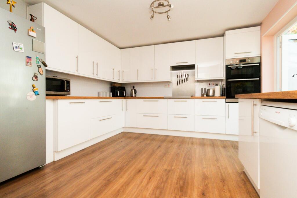 House in Tonbridge - View 3