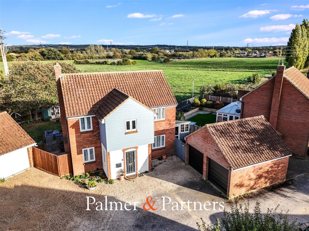 4-bed detached on Marston Beck, Chelmer Village, Chelmsford, Essex, CM2, £550,000