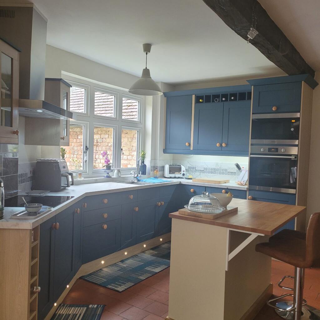 House in Wyre Forest, Bewdley - More
