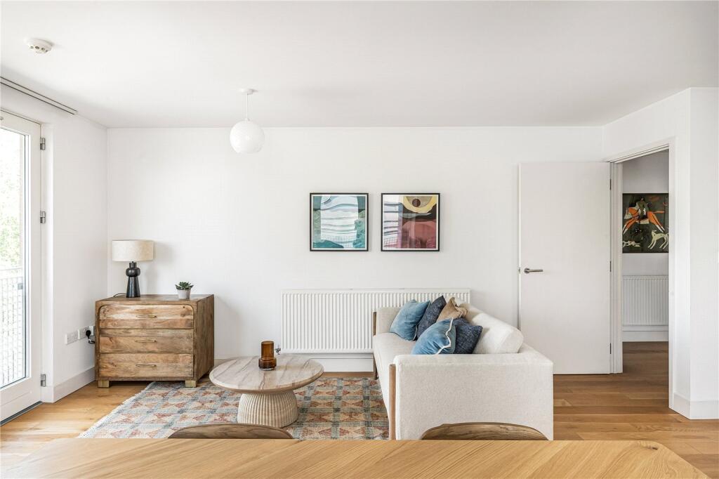 Apartment in London - View 6