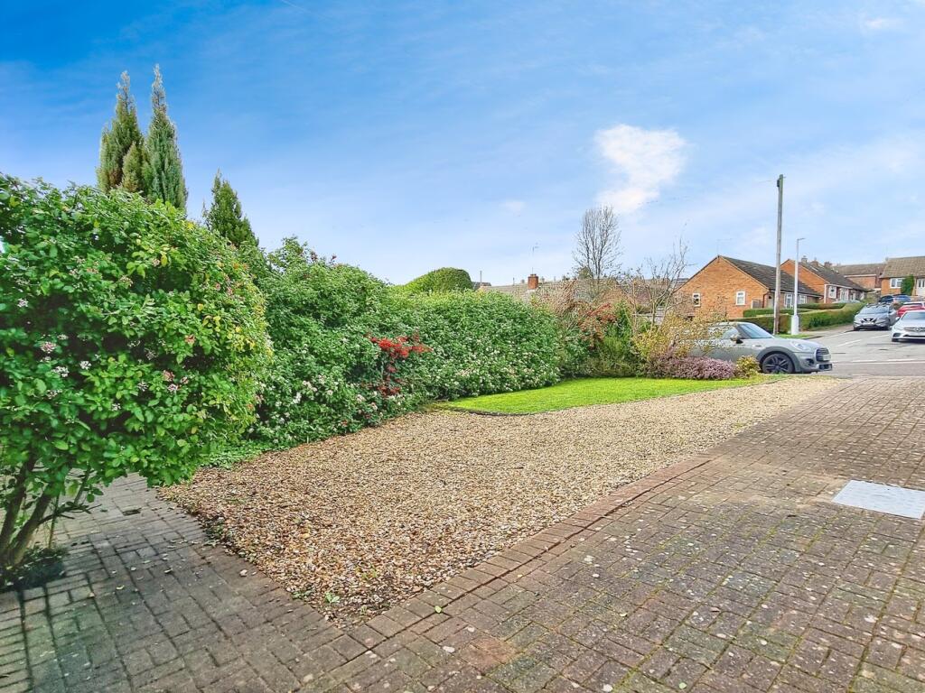 High Street, Gravenhurst, Bedfordshire, MK45 photo 2