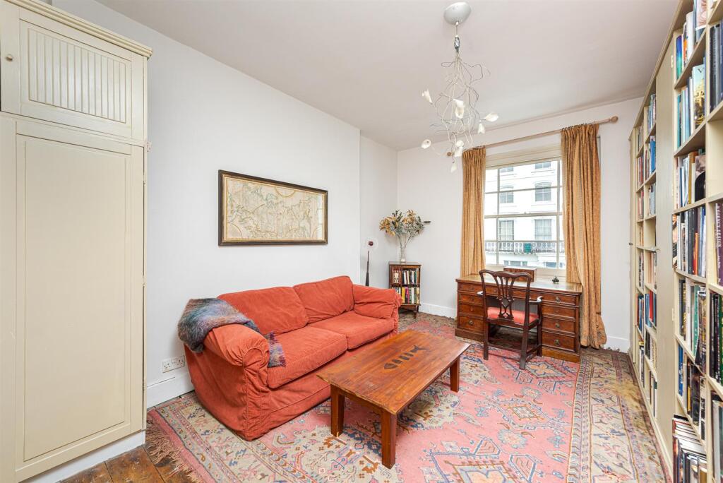 House in London - View 3