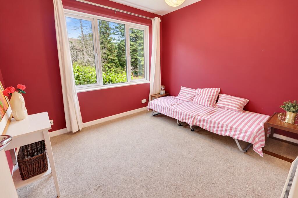 Apartment in Southampton - View 5