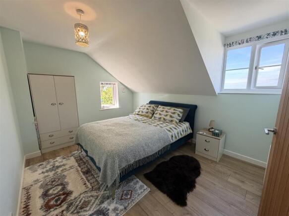 BEDROOM 5