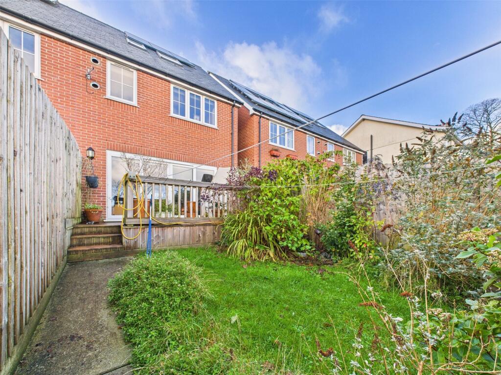 Belle Vue Close, Holsworthy, Devon photo 2