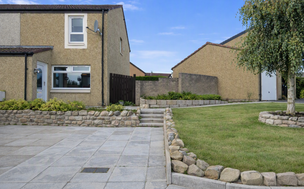 House in Blackburn, Aberdeenshire - View 2