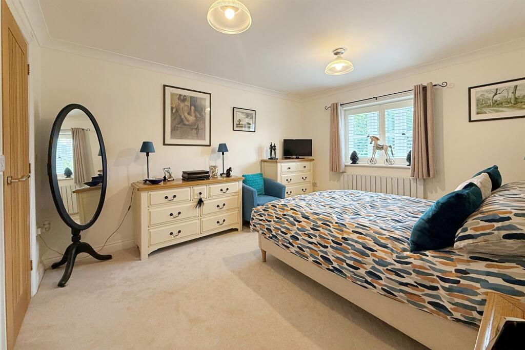 House in Beaminster, Dorset - View 4