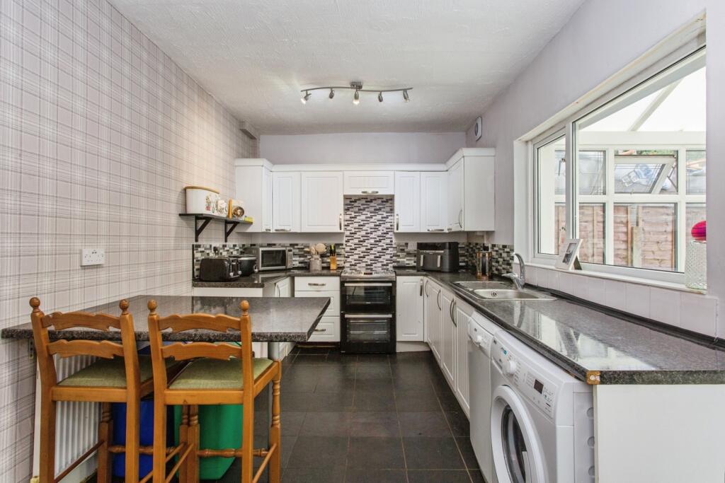 House in Chorley, Knowley - View 4