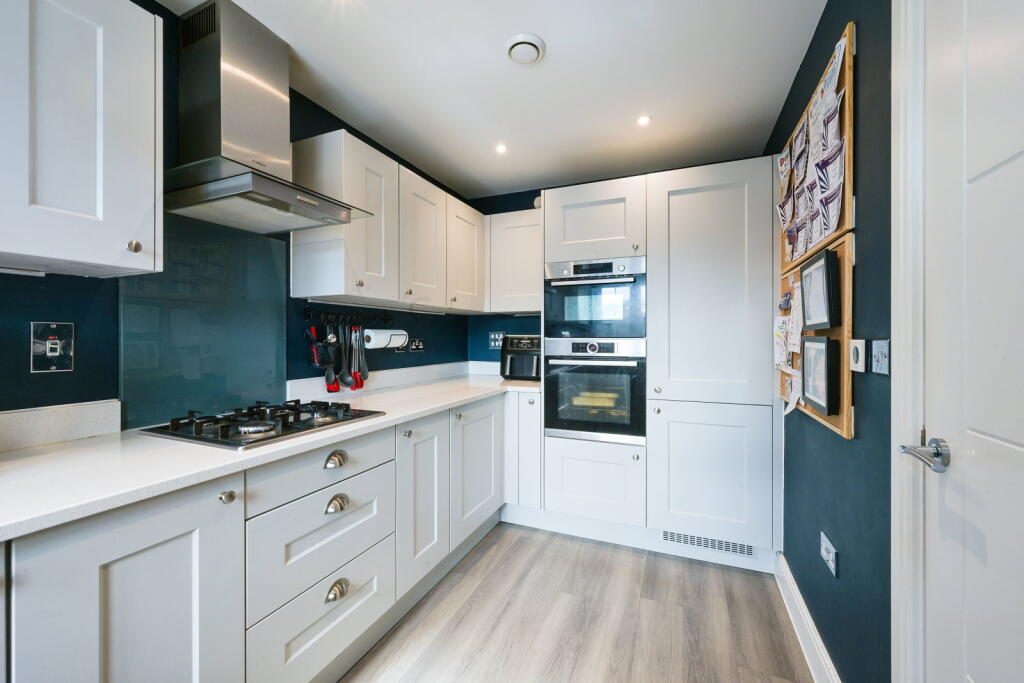 House in Redhill - View 5
