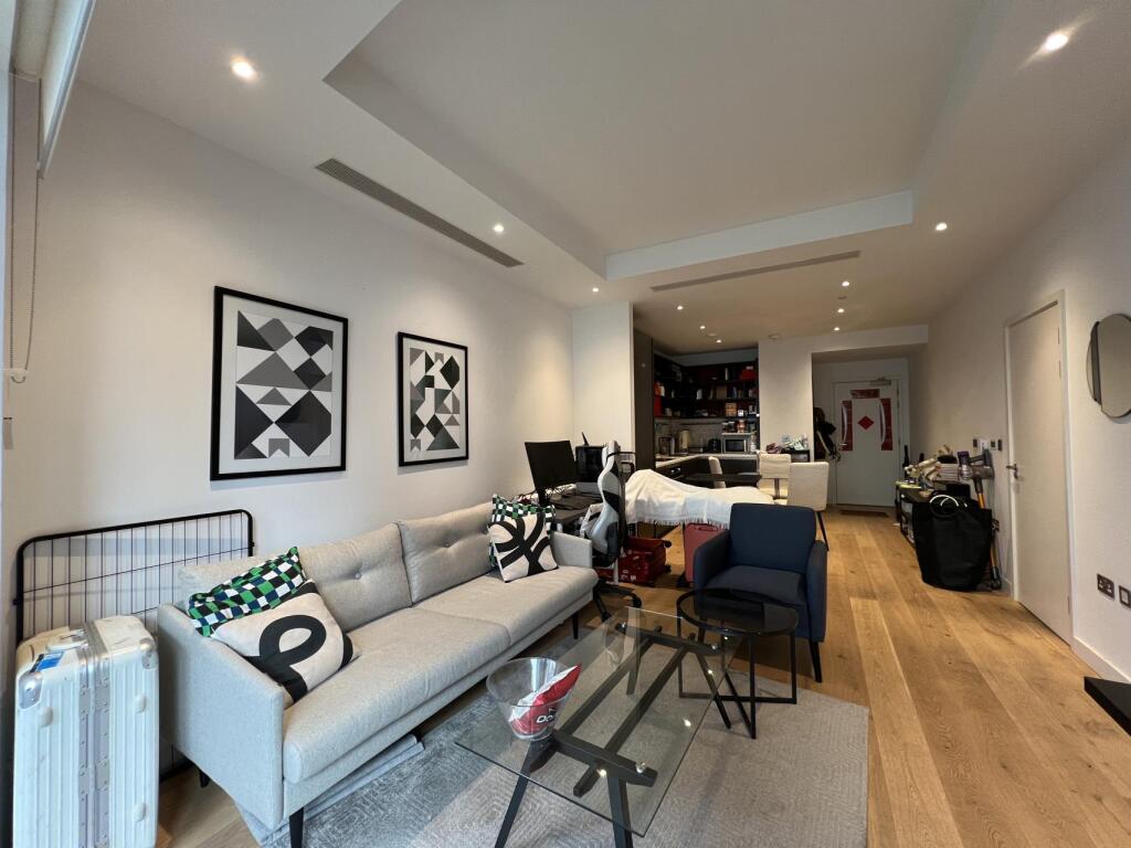 Echo House, London City Island, London, E14 photo 2