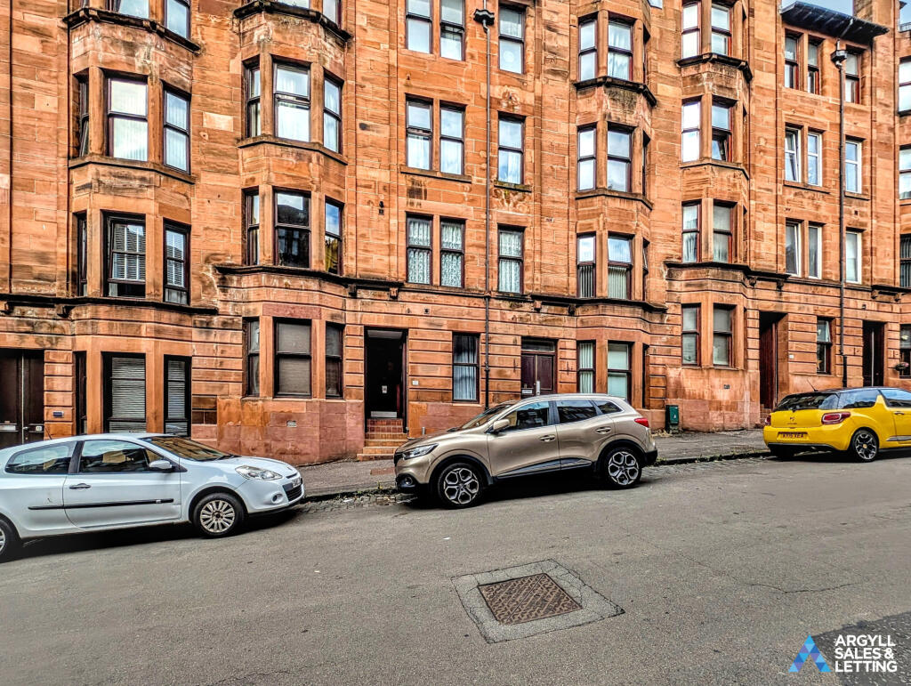 Main image of property: 15 Exeter Drive, Glasgow, G11