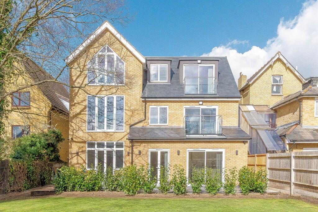 Main image of property: Dunheved Road North, Croydon, Thornton Heath, CR7