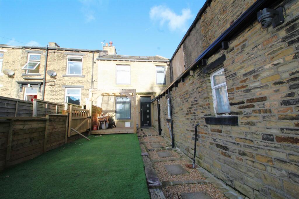 Main image of property: Garden Field, Wyke, Bradford