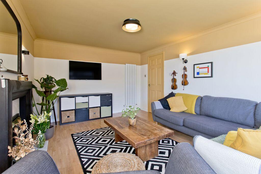 House in Edinburgh, Baberton, Juniper Green - View 5