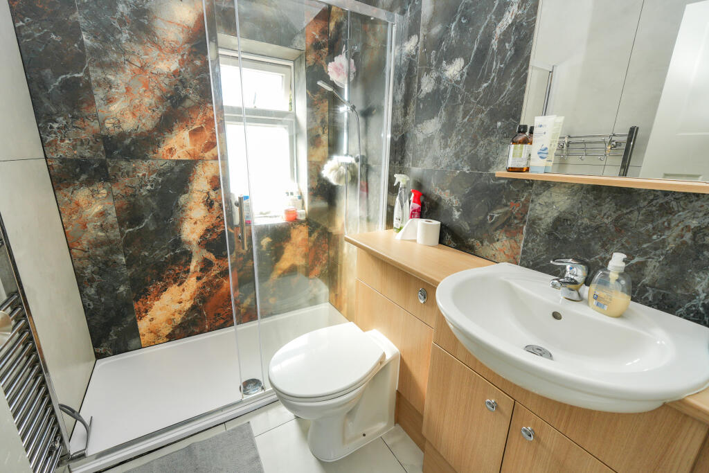 Birch Crescent, Oldbury, B69 photo 4