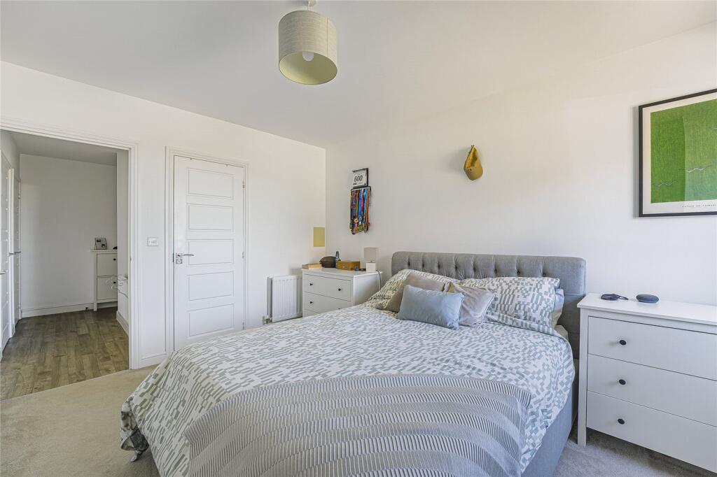 Apartment in Dartford, Ebbsfleet Green, Ebbsfleet Valley - More