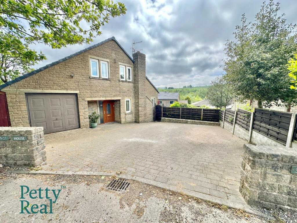 3-bed detached on Craven Street, Colne, £245,000
