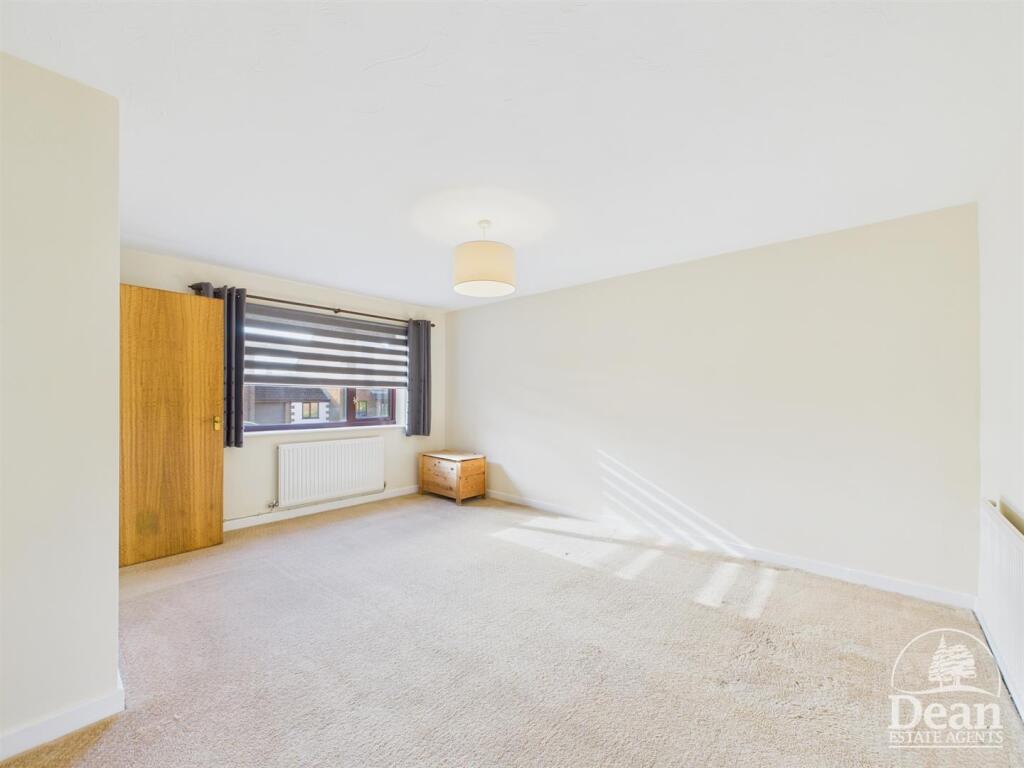 Meadowbank, Lydney photo 4