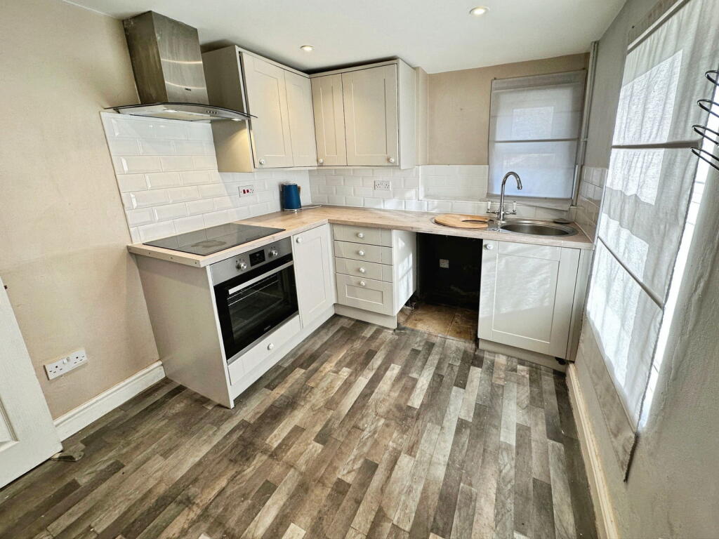 House in Gloucester, Gloucestershire - View 2