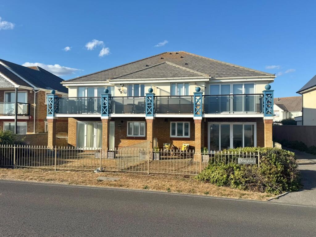 Hurst Road, Milford on Sea, Lymington, Hampshire, SO41