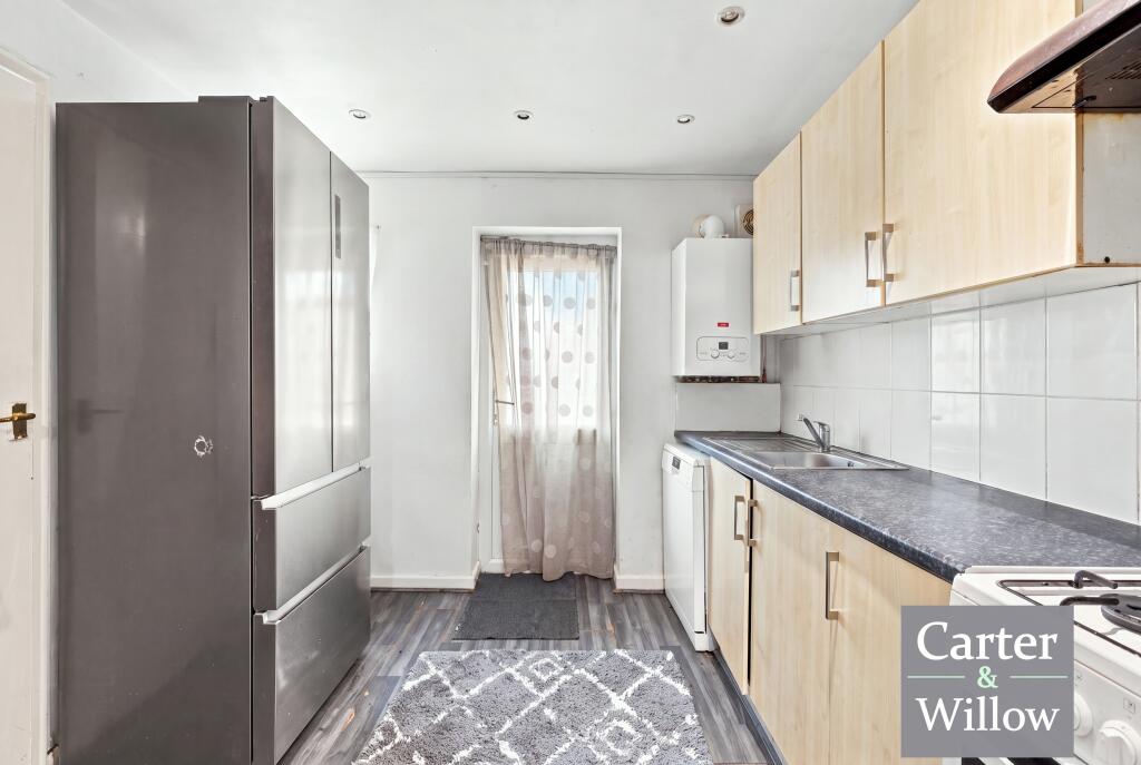House in Romford - View 3