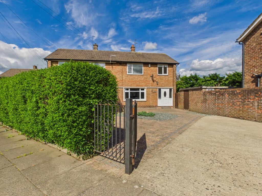 Main image of property: 8 Richmond Close, Darlington, DL3 0DS