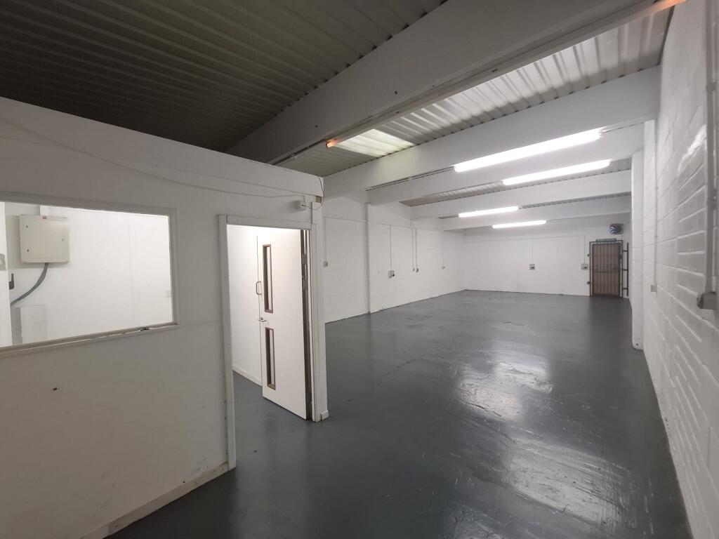Unit 8 Bowerhill 1.JPG