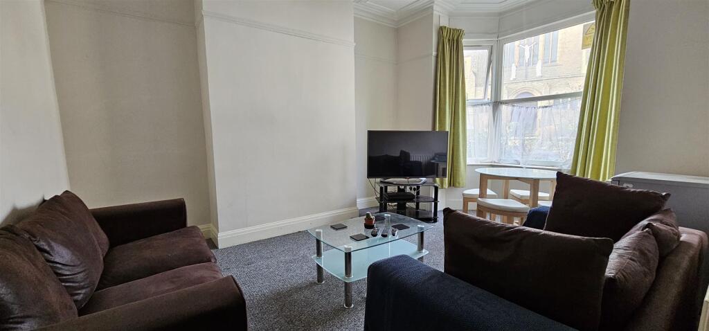 Main image of property: Abbeydale Road, Sheffield, S7 1FJ