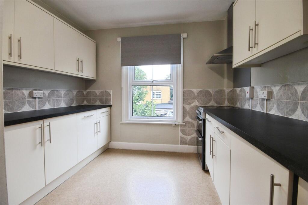 Apartment in Sunningdale, Windsor and Maidenhead - View 5