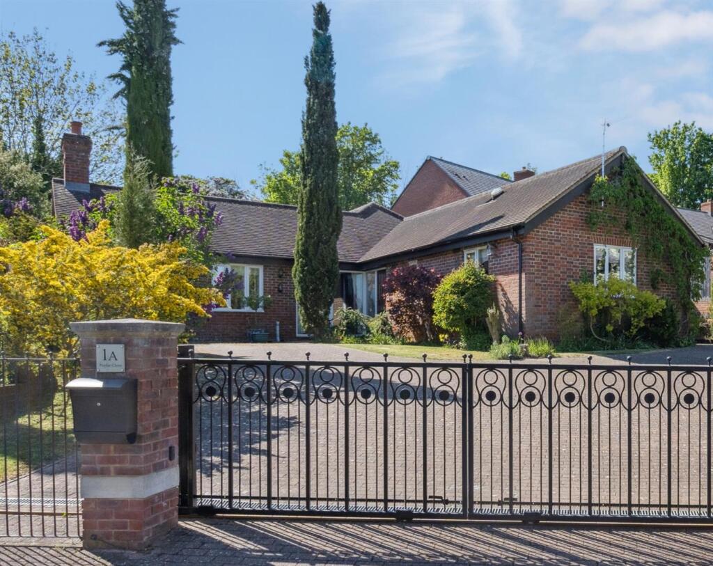 Main image of property: Poplar Close, Simpson, Milton Keynes