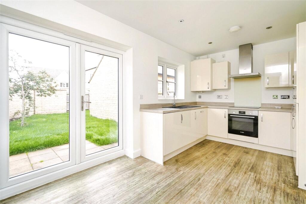 House in Cotswold, Bourton-on-the-Water - View 5