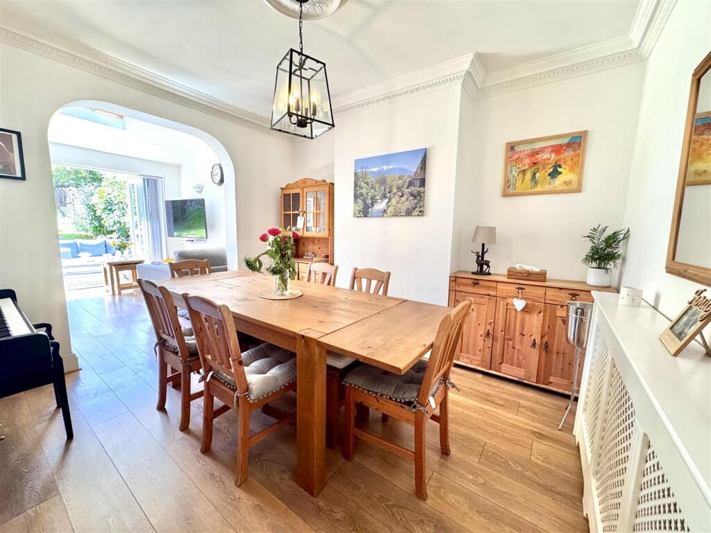 House in Bexleyheath, Barnehurst - View 5