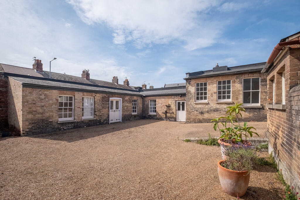 Main image of property: The Mews, Royal Naval Hospital