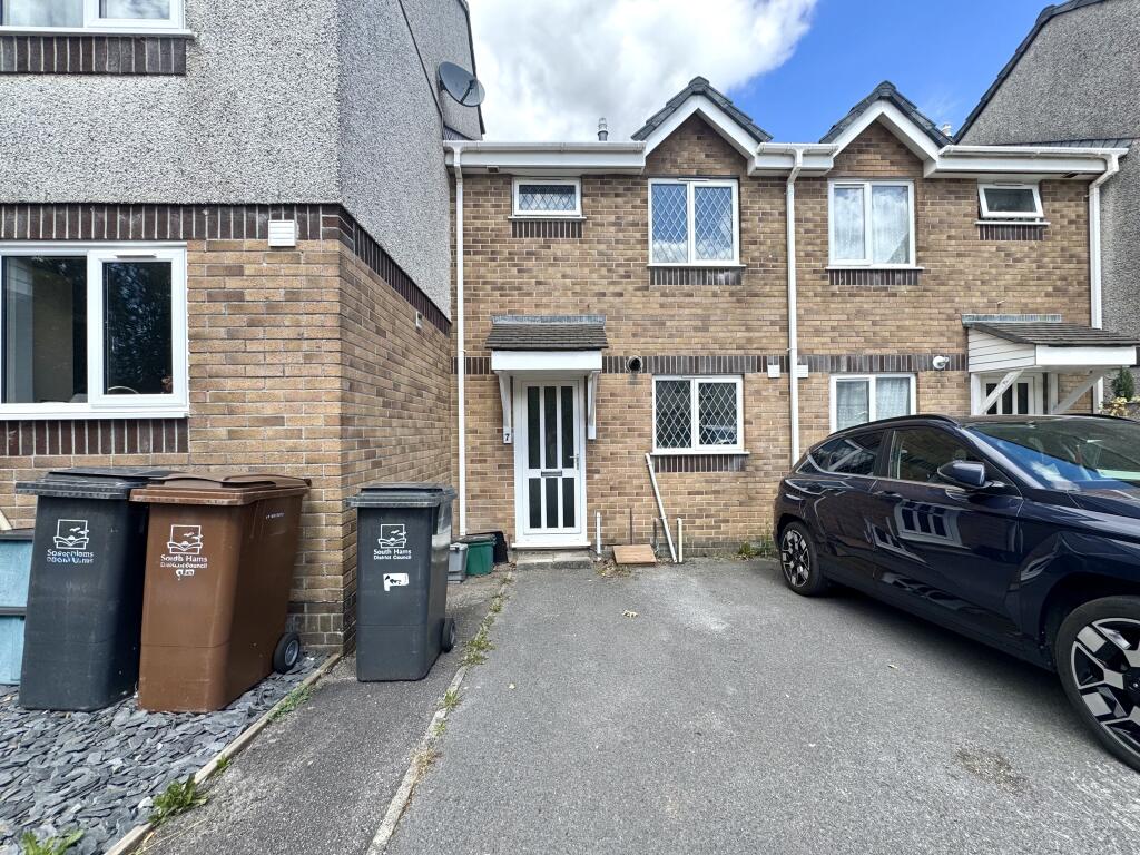Main image of property: HENRY CLOSE, LEE MILL