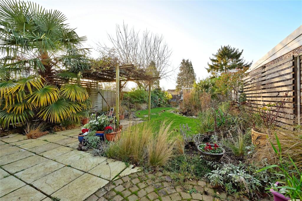 Additional image 6 of Oakwood Drive, St. Albans, Hertfordshire