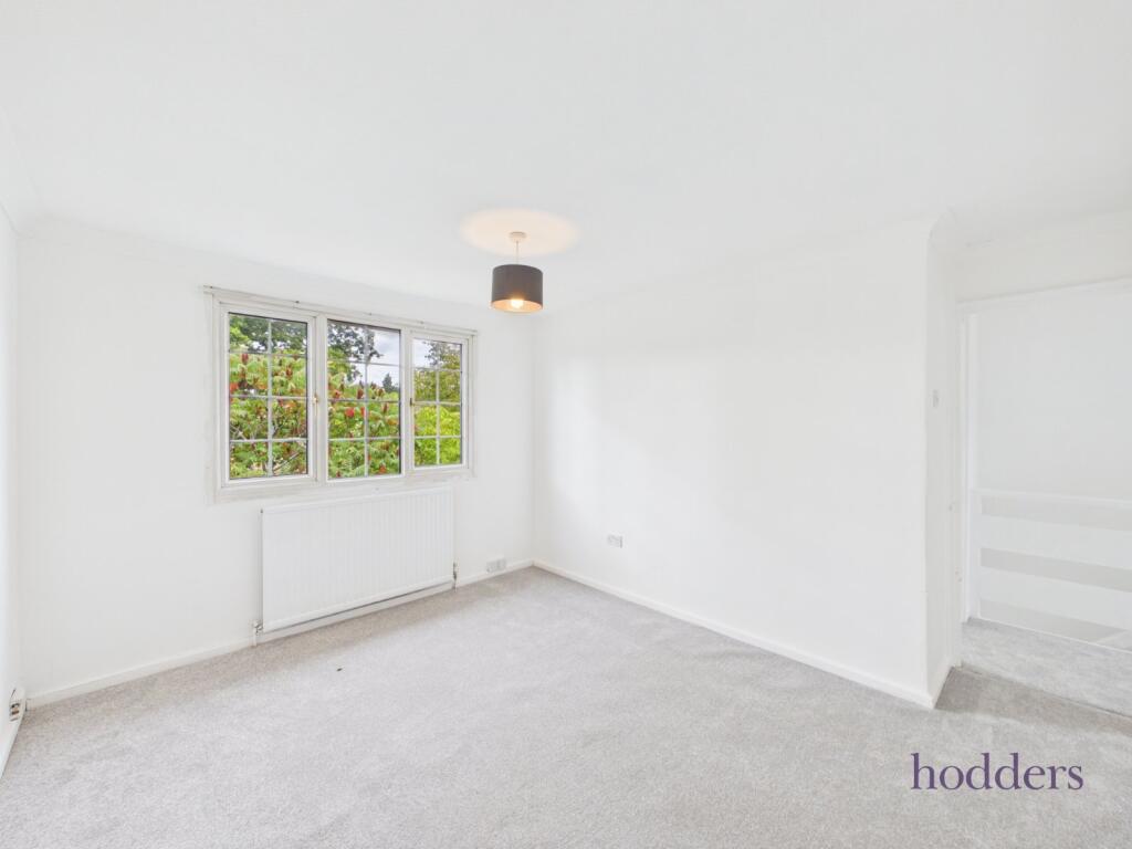 House in Runnymede, Chertsey - View 4