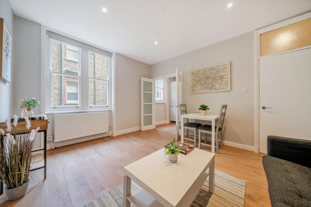 Apartment in London - View 5
