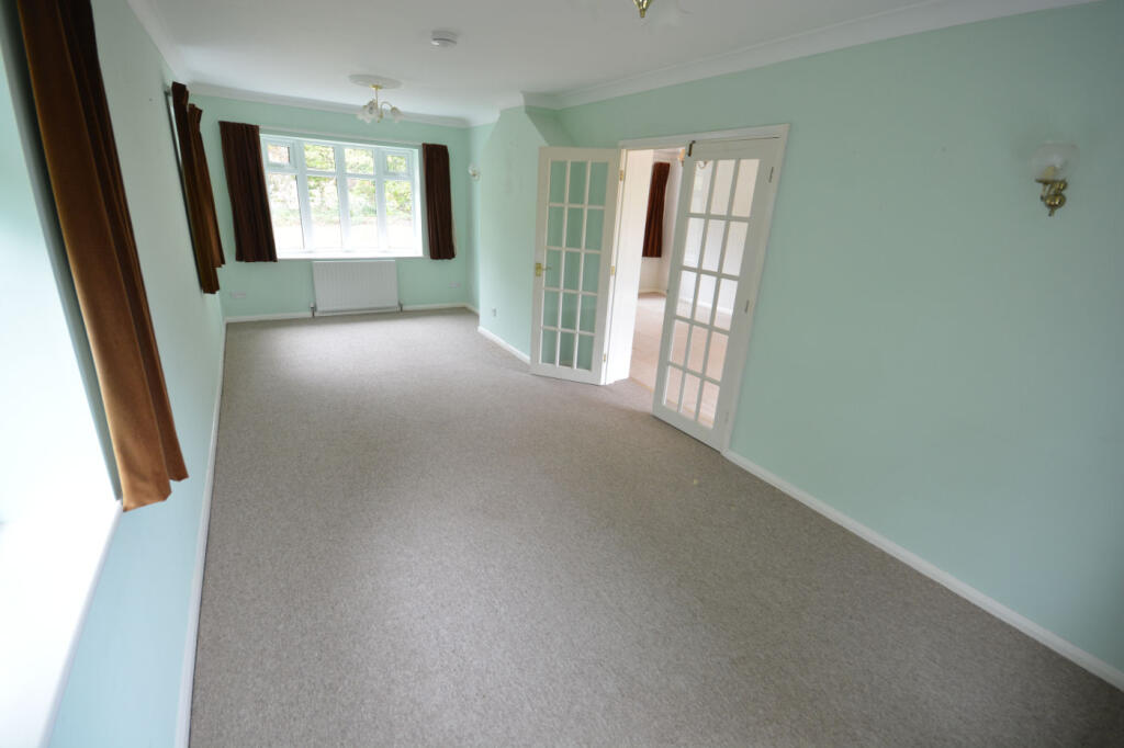 High Way, Broadstone, Dorset, BH18 photo 4