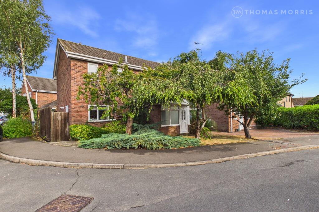 4-bed detached on Crabapple Close, Sawtry, Huntingdon, PE28, £300,000