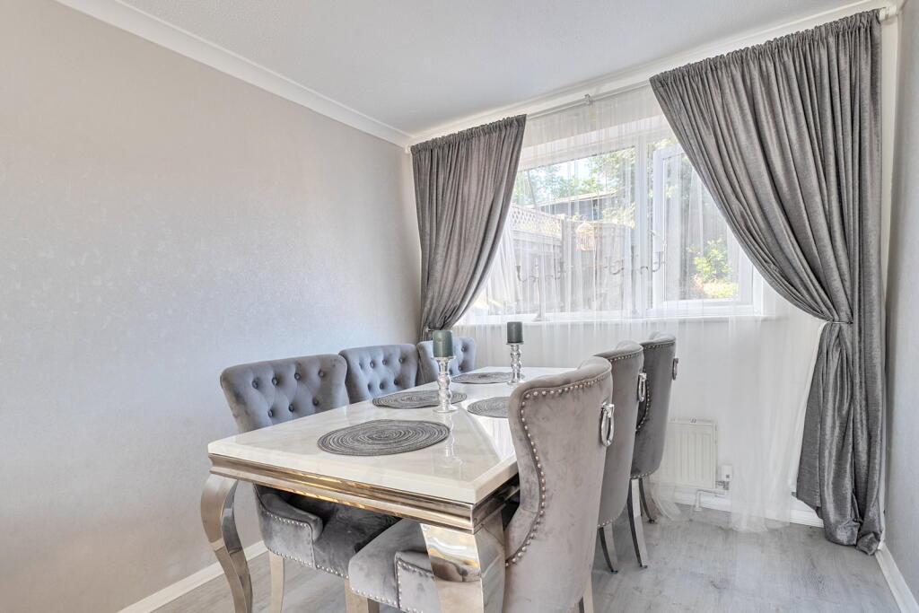 House in Tonbridge - More